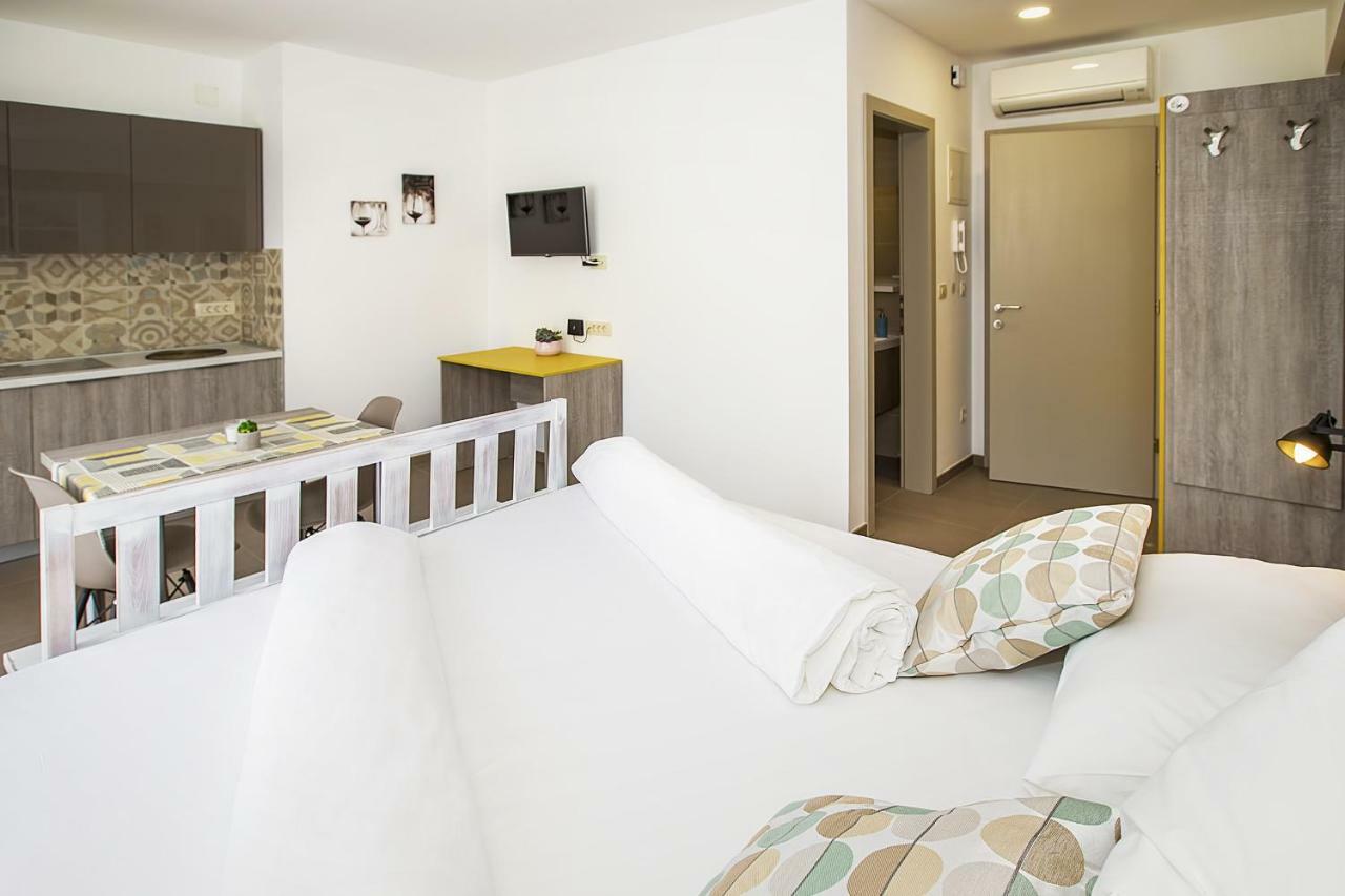 Apartments Capic Niko Baška Esterno foto