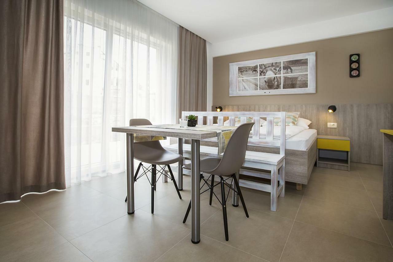 Apartments Capic Niko Baška Esterno foto